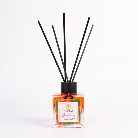 Teona Strawberry Reed Diffuser